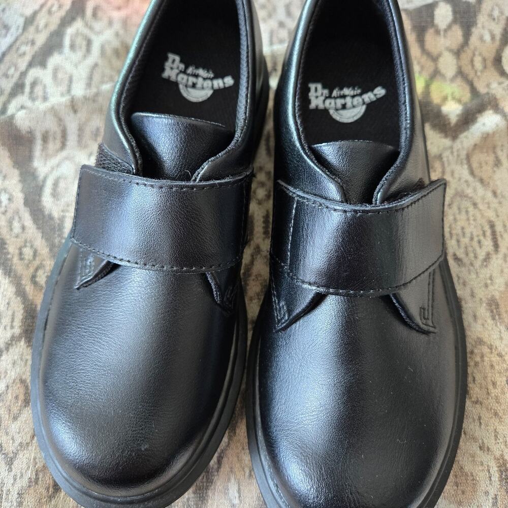 NEW Kids size 1 Dr Martens